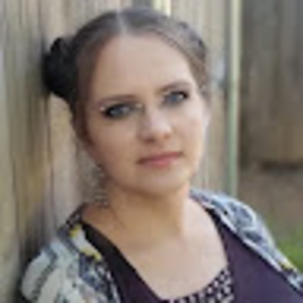 Meet your Posher, Laurie